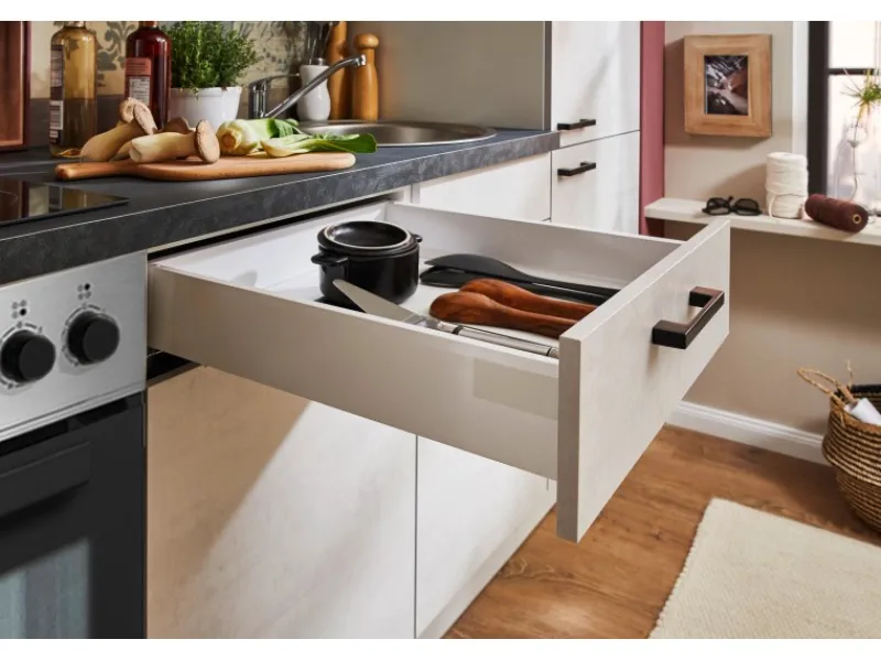 Pino Küchenzeile 220 cm Beton Weißgrau Anschlag rechts 1 Geräteschrank< Kühlschränke