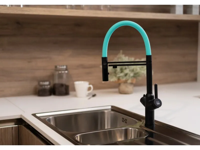 Sale VIZIO 3 Wege Wasserhahn Küchenarmatur BOD mit 360° Schwenkbarem Auslauf Abnehmbare 2 Strahl Handbrause Schwarz Matt Türkis